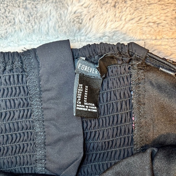 Medium Forever 21 Black Chiffon Mini Dress Sequin Top Keyhole Cutout - Picture 6 of 11